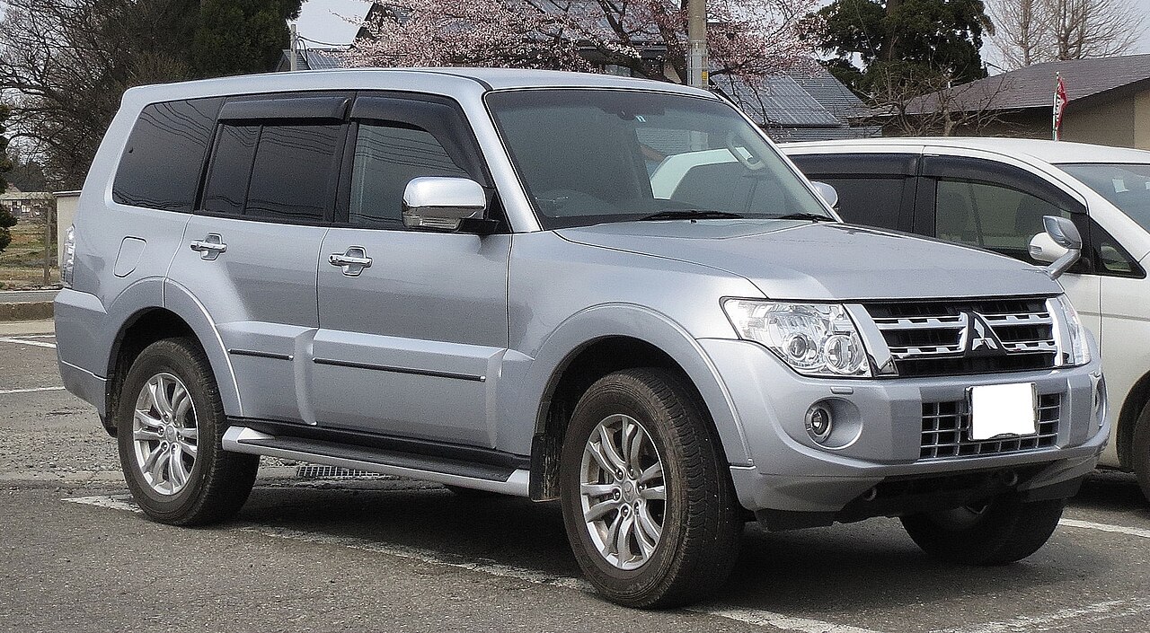 Pajero IV