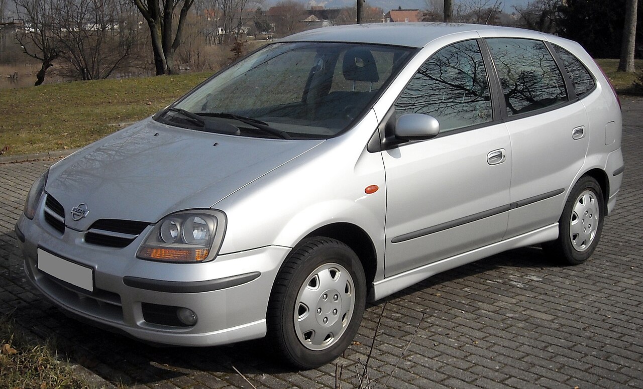 Almera Tino